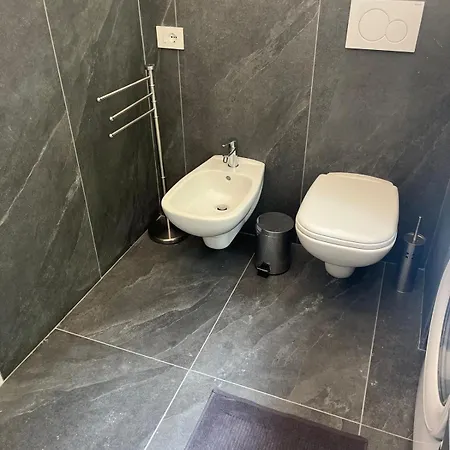 Casa Brumani شقة كومو